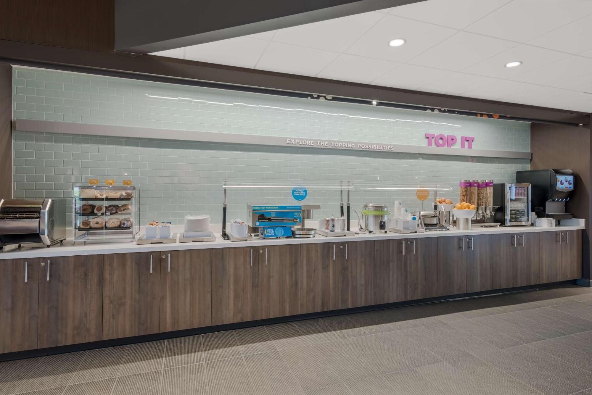 Tru By Hilton Greensboro, Nc Экстерьер фото